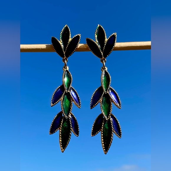 Enamel vintage earrings - Picture 5 of 7